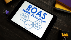 ROAS（ロアス）とは？意味・計算式・改善策をわかりやすく解説